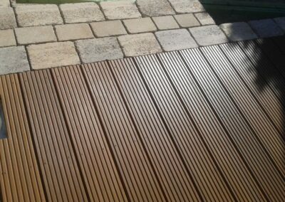 Kültéri fa teraszburkolat - minőségi kivitelezés